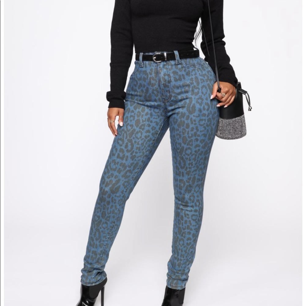 High Rise Skinny Jeans - Picture 3 of 5